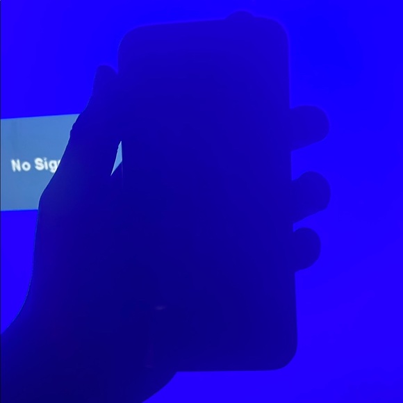 Apple iPhone with cracked back